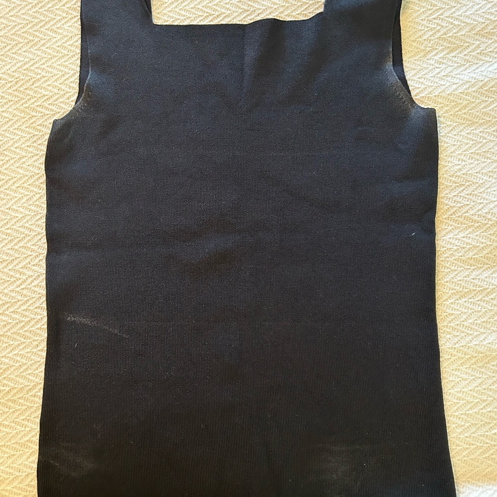 Kate Hill sleeveless tunic.  Petite small, black.  Good condition